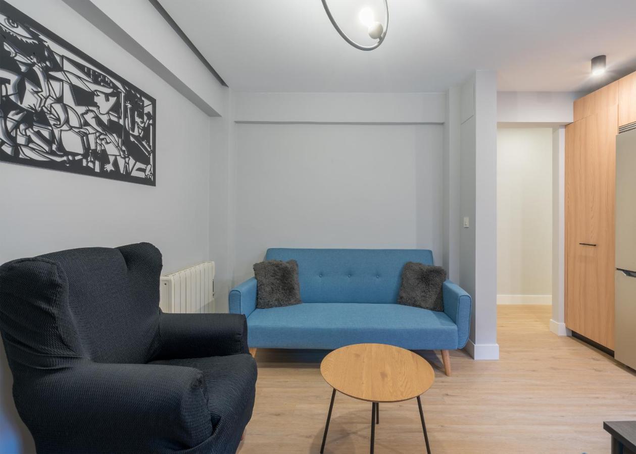 Villa Hita Apartment By People Rentals Bilbao Esterno foto